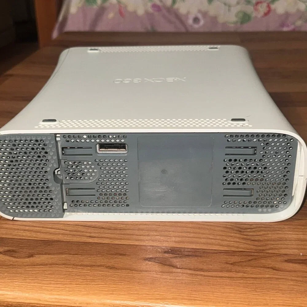 Xbox 360 console serial# 041295764407